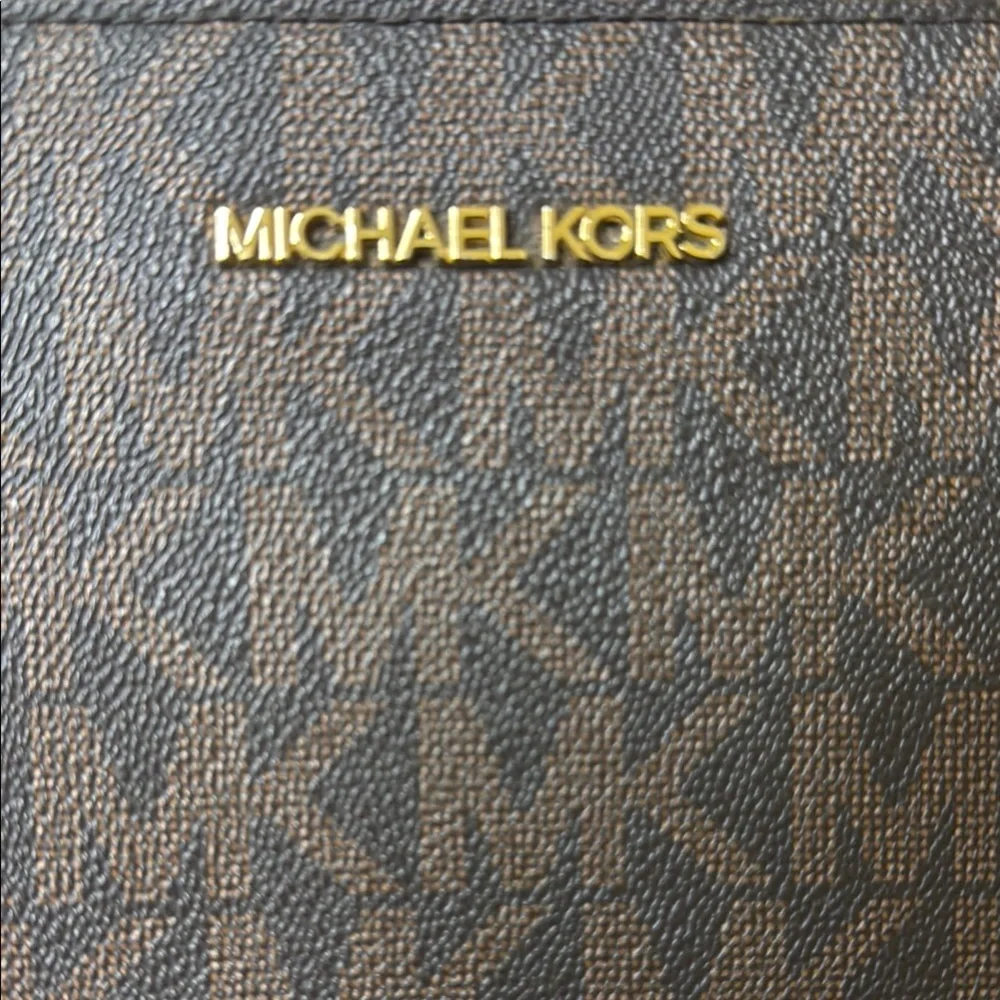 Michael Kors sleek everyday